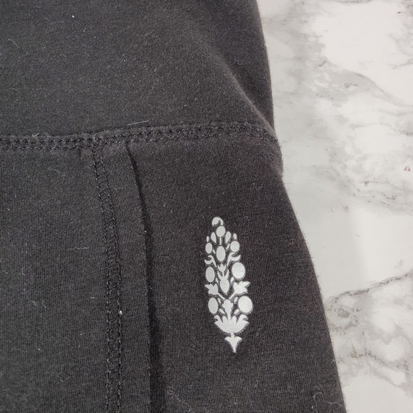 Free People Movement Black Wrap Leggings Medium - Picture 5 of 7
